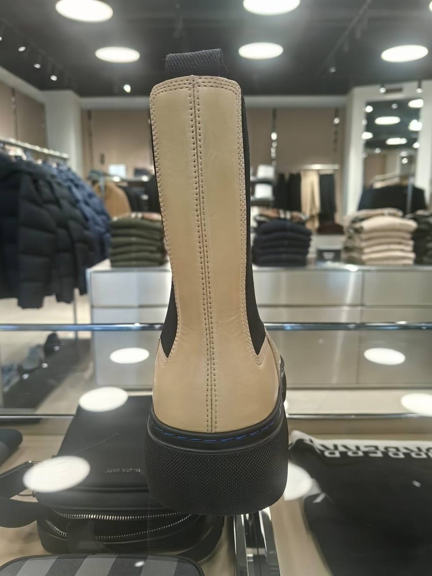 BURBERRY Boots side view - Women's luxury Shoes