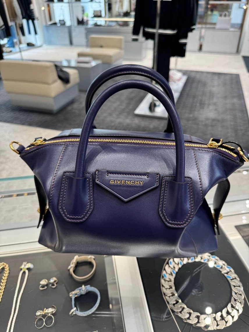 GIVENCHY Crossbody bags front view - Women's luxury Bags