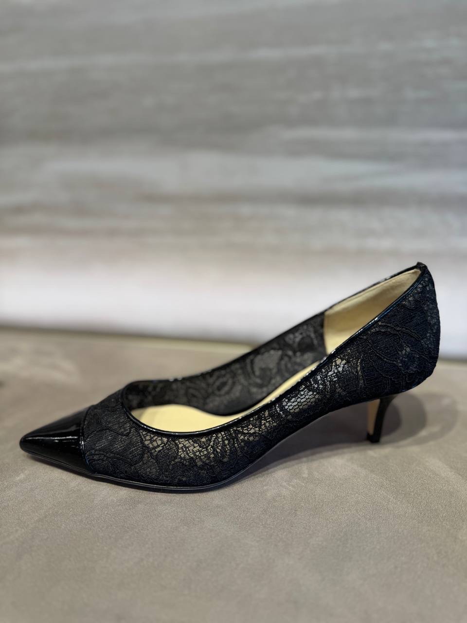 JIMMY CHOO Pumps front view - Women's luxury Shoes
