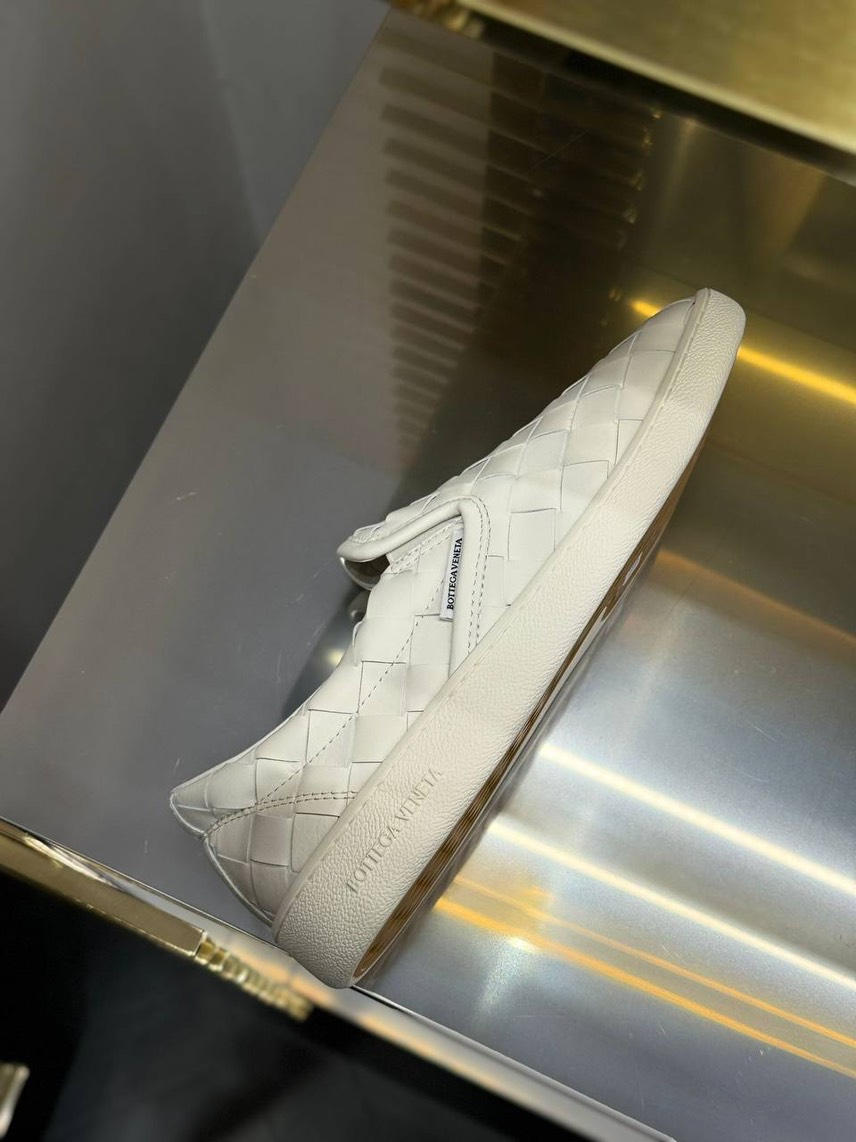 BOTTEGA VENETA Moccasins side view - Women's luxury Shoes