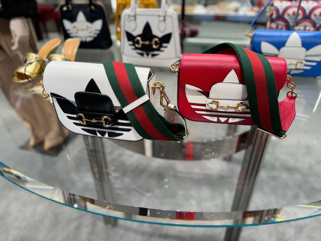 GUCCI Crossbody bags front view - Women's luxury Bags