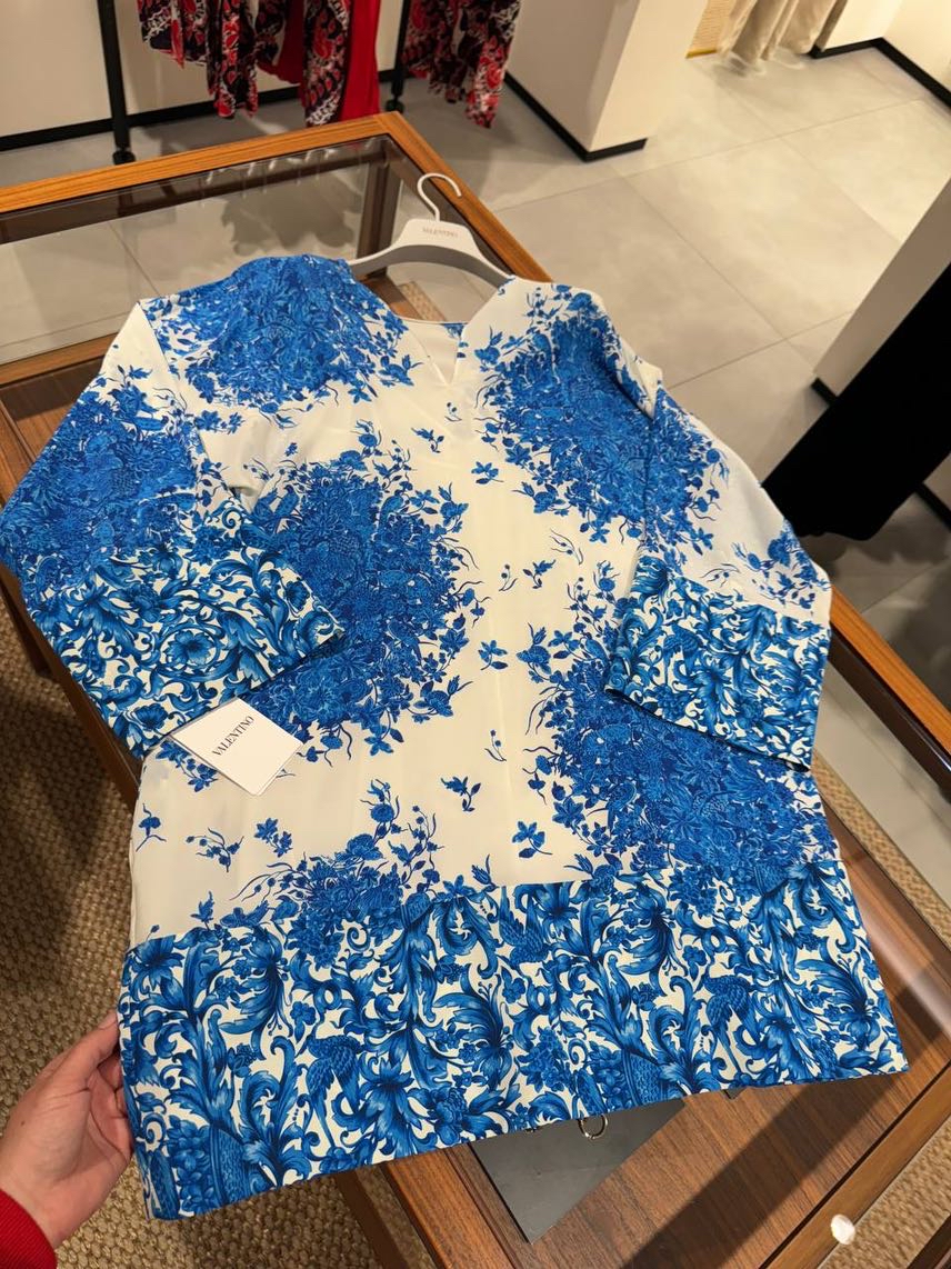 VALENTINO GARAVANI Dresses front view - Women's luxury Clothes