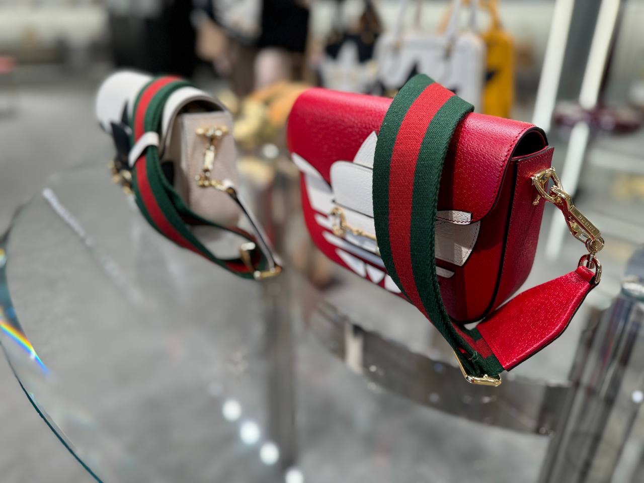 GUCCI Crossbody bags side view - Women's luxury Bags