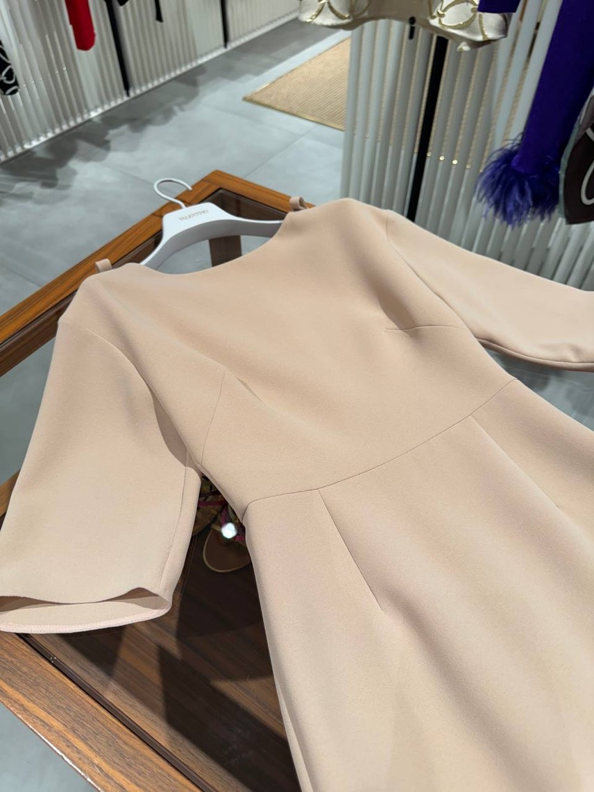 VALENTINO GARAVANI Dresses side view - Women's luxury Clothes