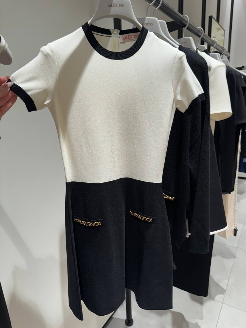 VALENTINO GARAVANI Dresses front view - Women's luxury Clothes