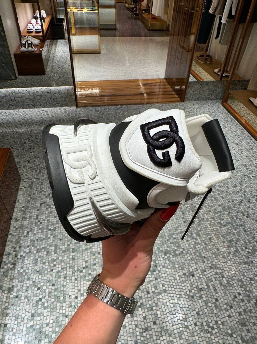 DOLCE & GABBANA Sneakers side view - Men's luxury Shoes