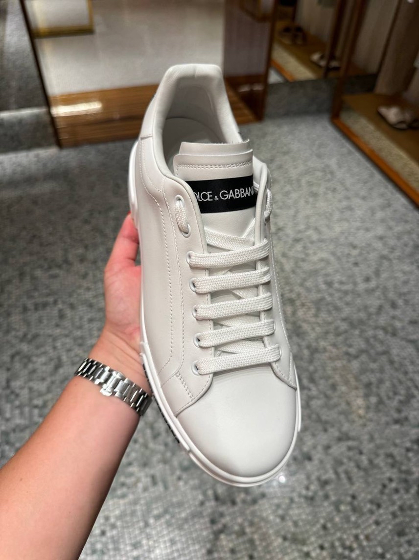 DOLCE & GABBANA Sneakers side view - Men's luxury Shoes