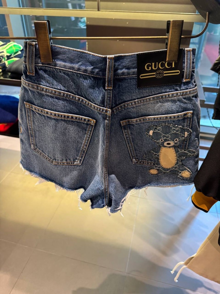GUCCI Shorts side view - Women's luxury Clothes