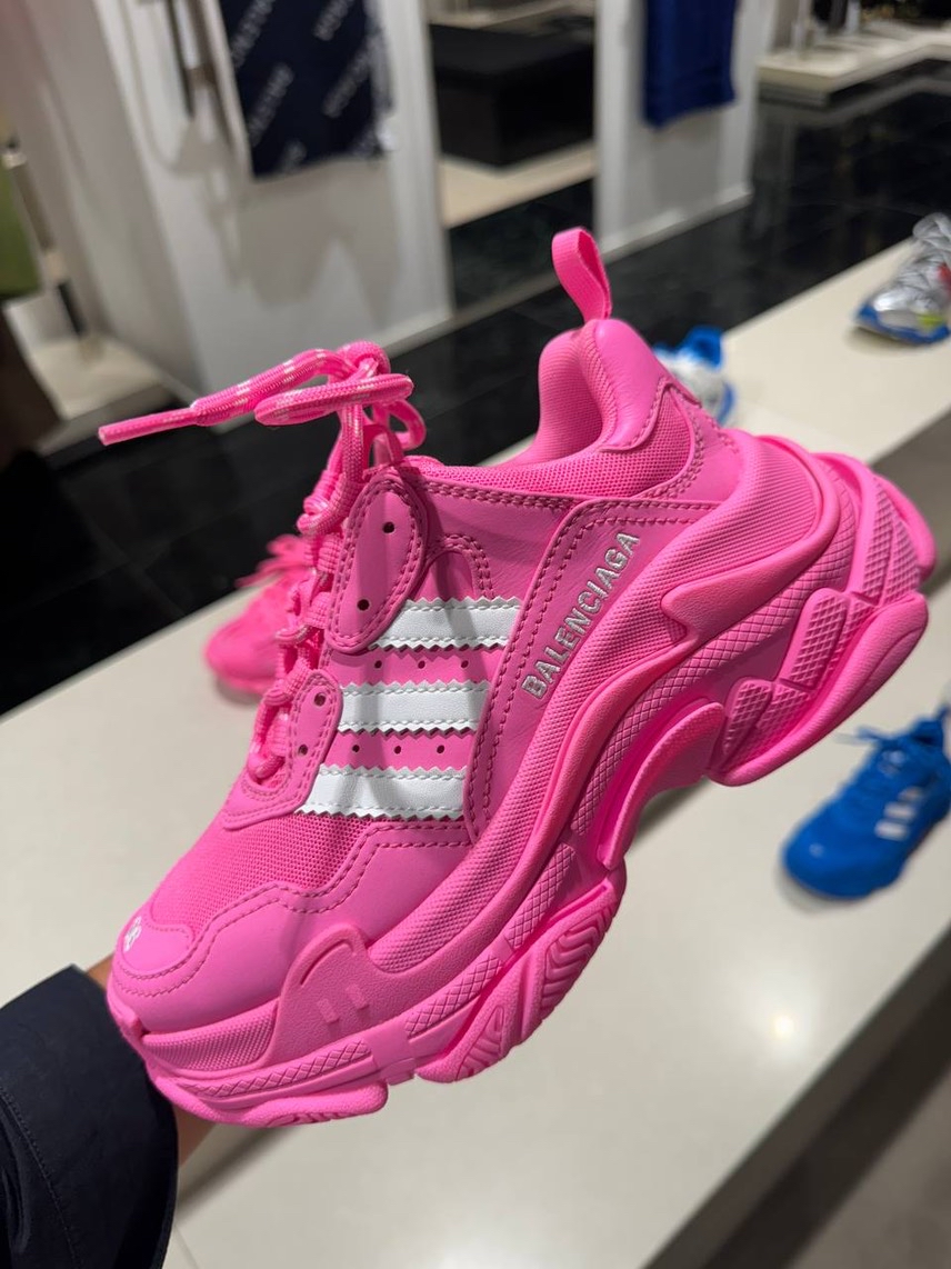 BALENCIAGA Sneakers front view - Women's luxury Shoes