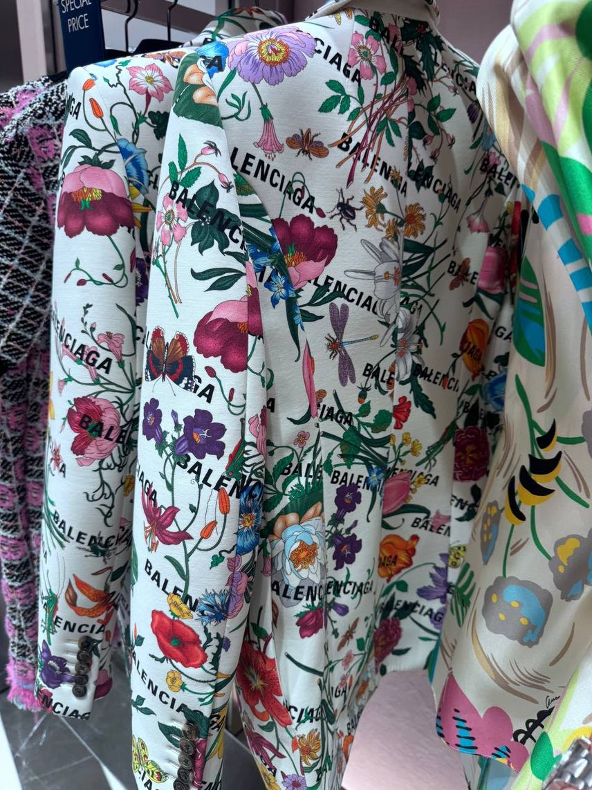 GUCCI Jackets side view - Women's luxury Clothes