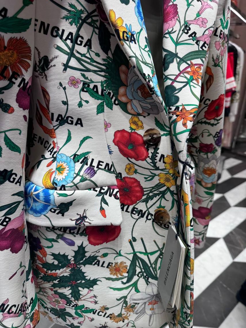 GUCCI Jackets side view - Women's luxury Clothes