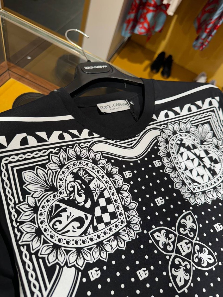 DOLCE & GABBANA T-shirt and Polo side view - Men's luxury Clothes