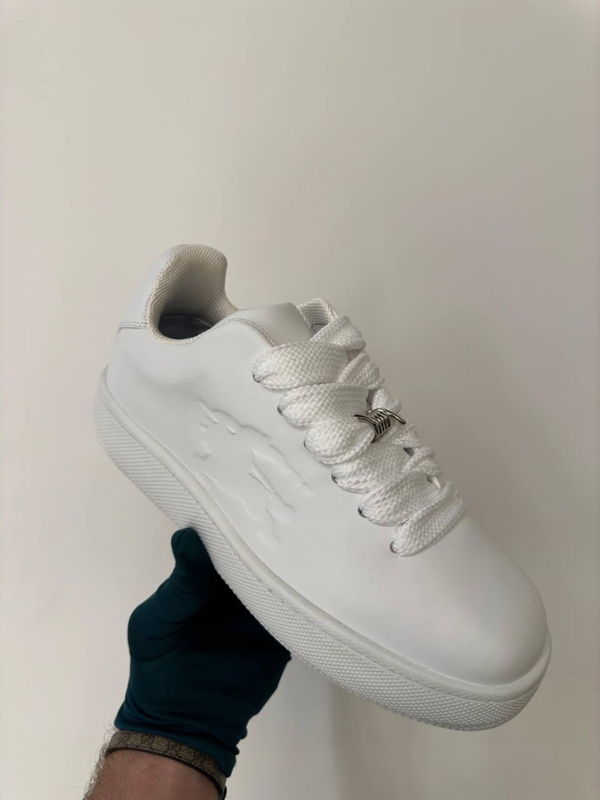 BURBERRY Sneakers front view - Men's luxury Shoes