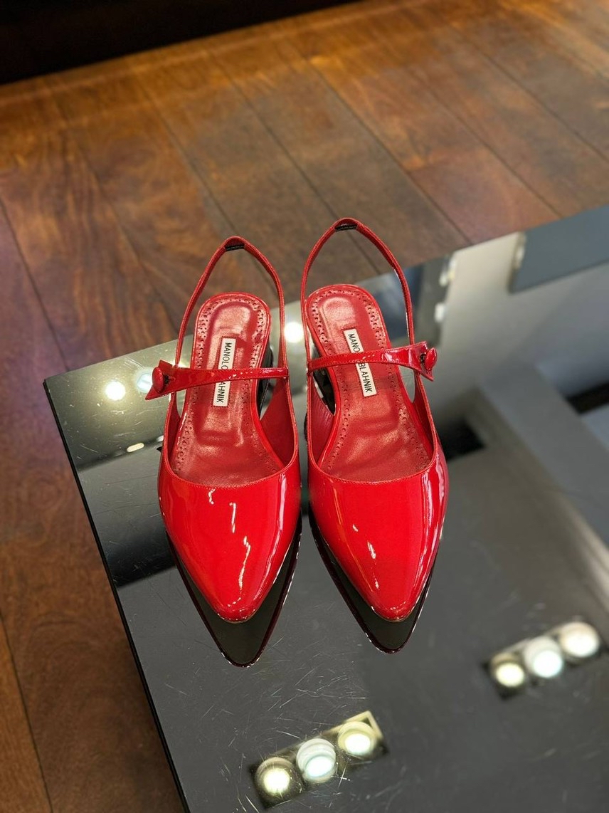 MANOLO BLAHNIK Sandals front view - Women's luxury Shoes