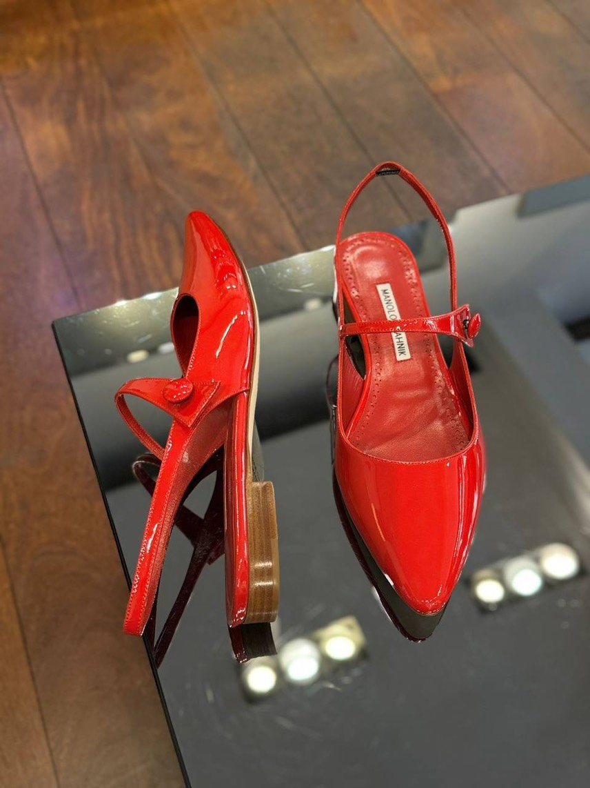 MANOLO BLAHNIK Sandals side view - Women's luxury Shoes