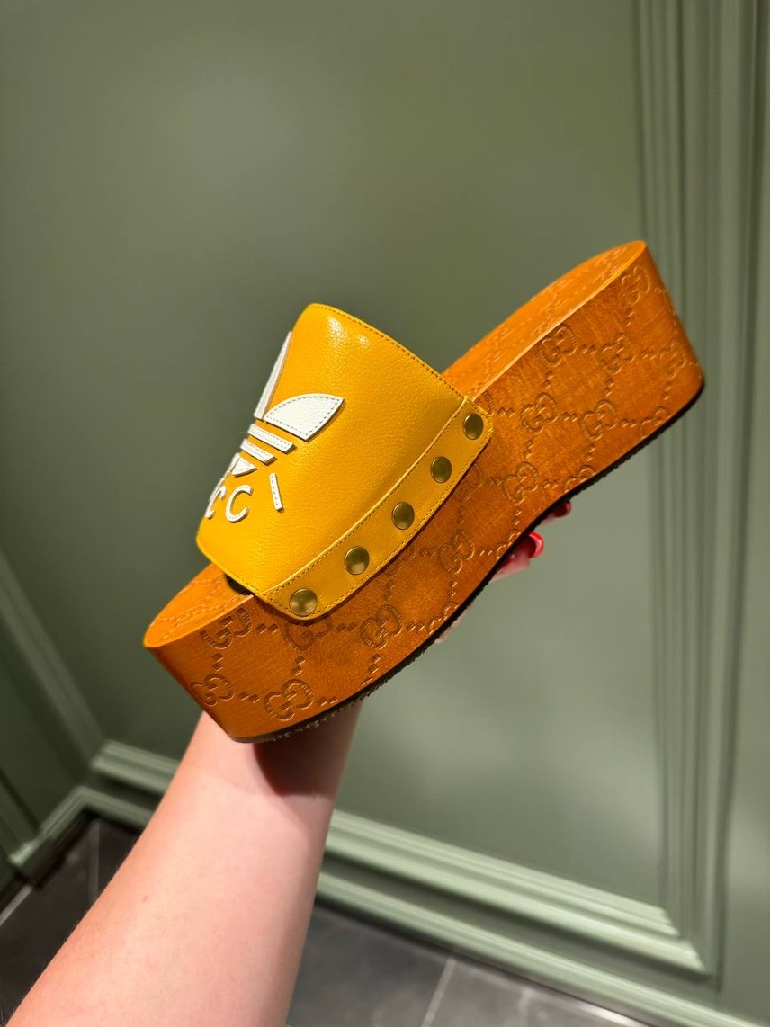 GUCCI Sandals side view - Women's luxury Shoes