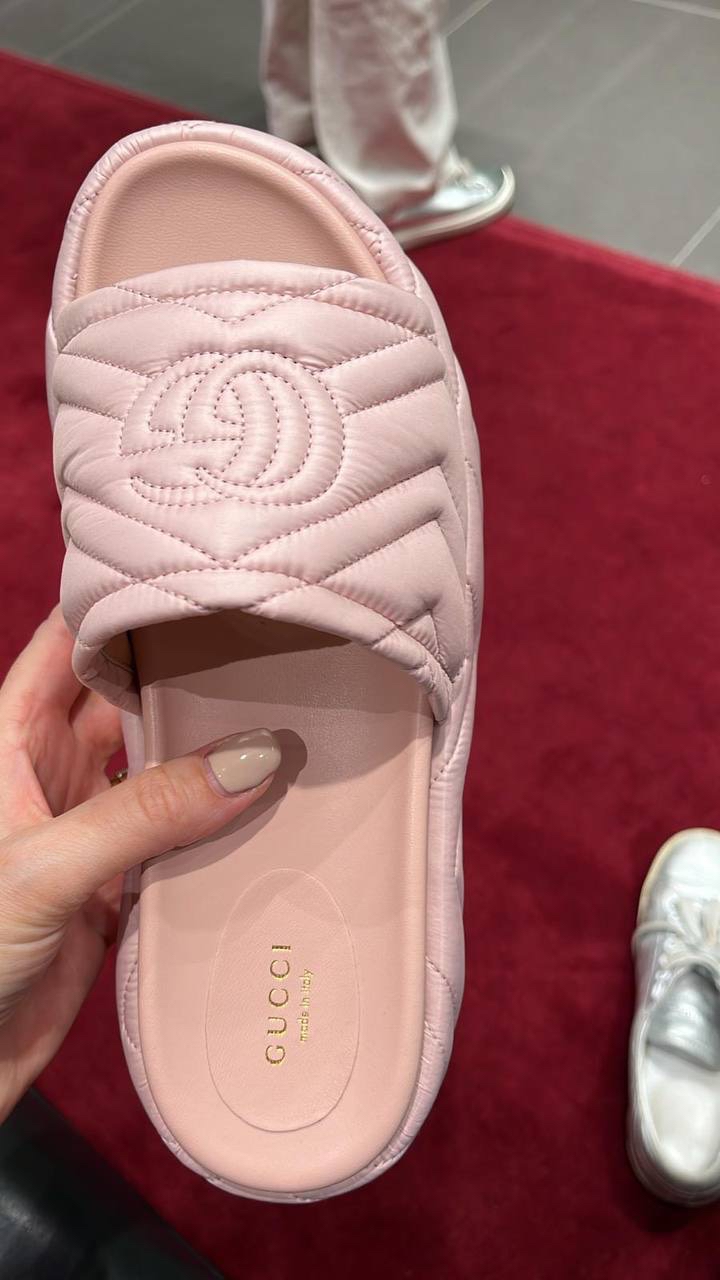 GUCCI Slides side view - Women's luxury Shoes