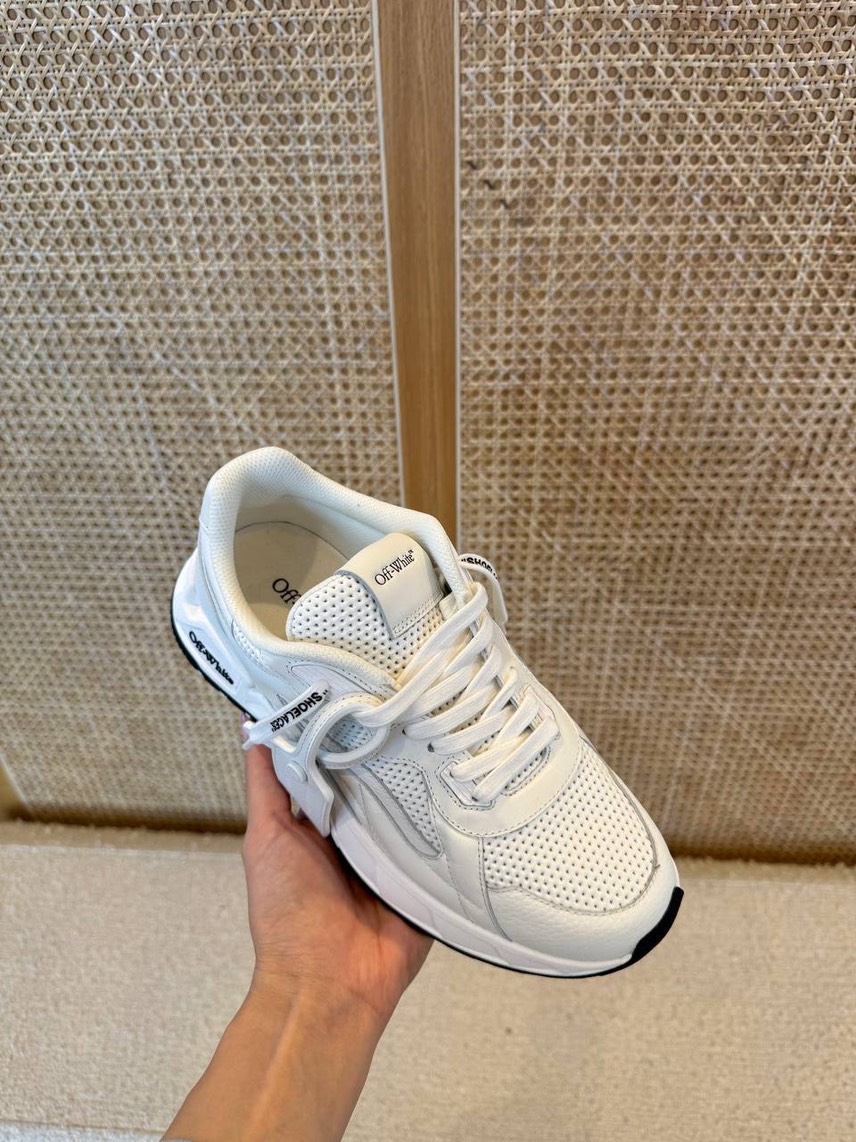 OFF-WHITE Sneakers side view - Women's luxury Shoes