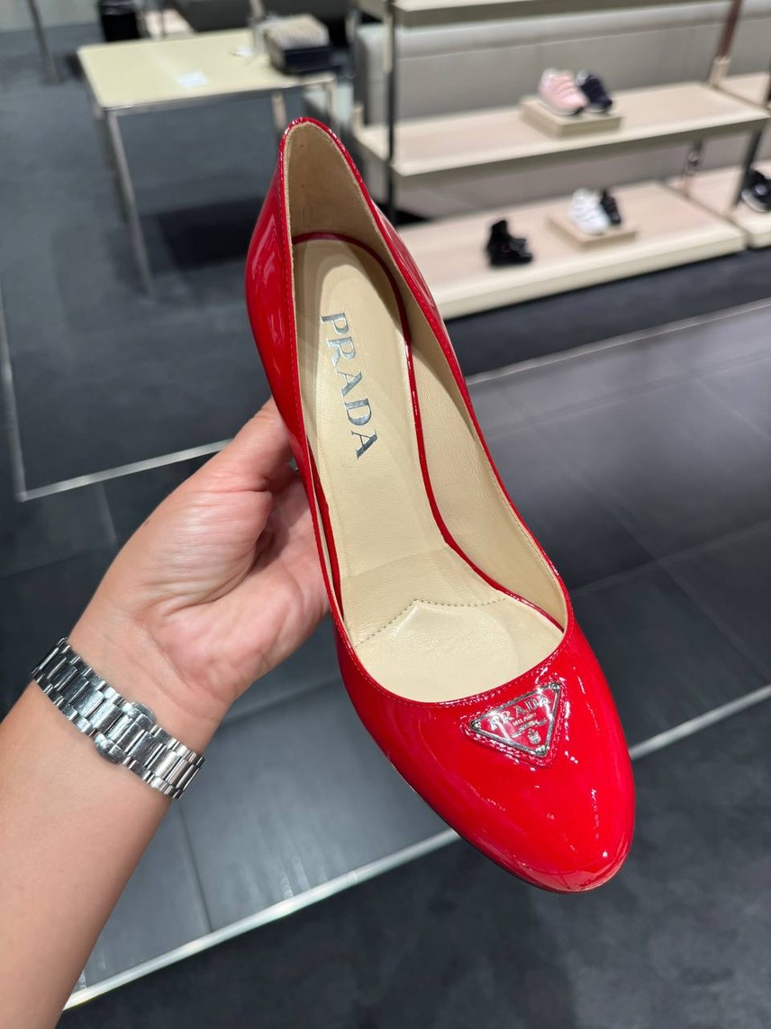 PRADA Pumps side view - Women's luxury Shoes