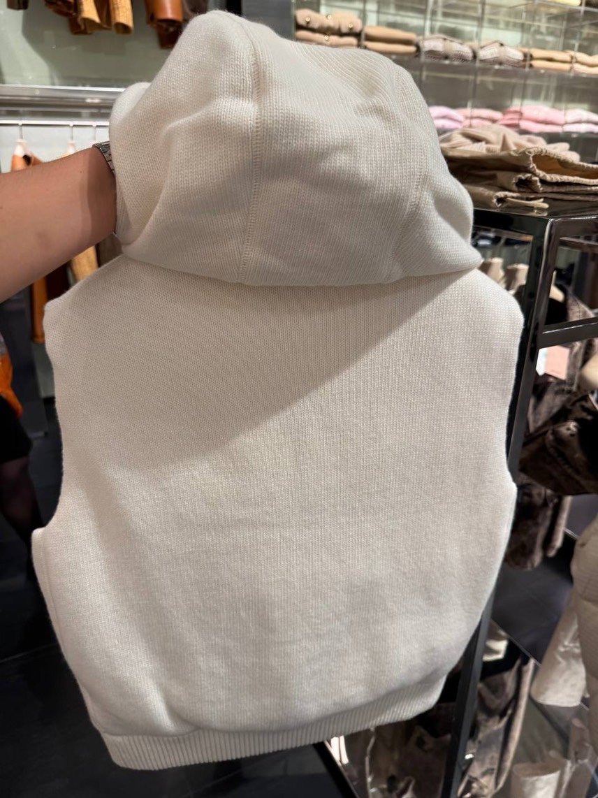 MIU MIU Gilets side view - Women's luxury Clothes