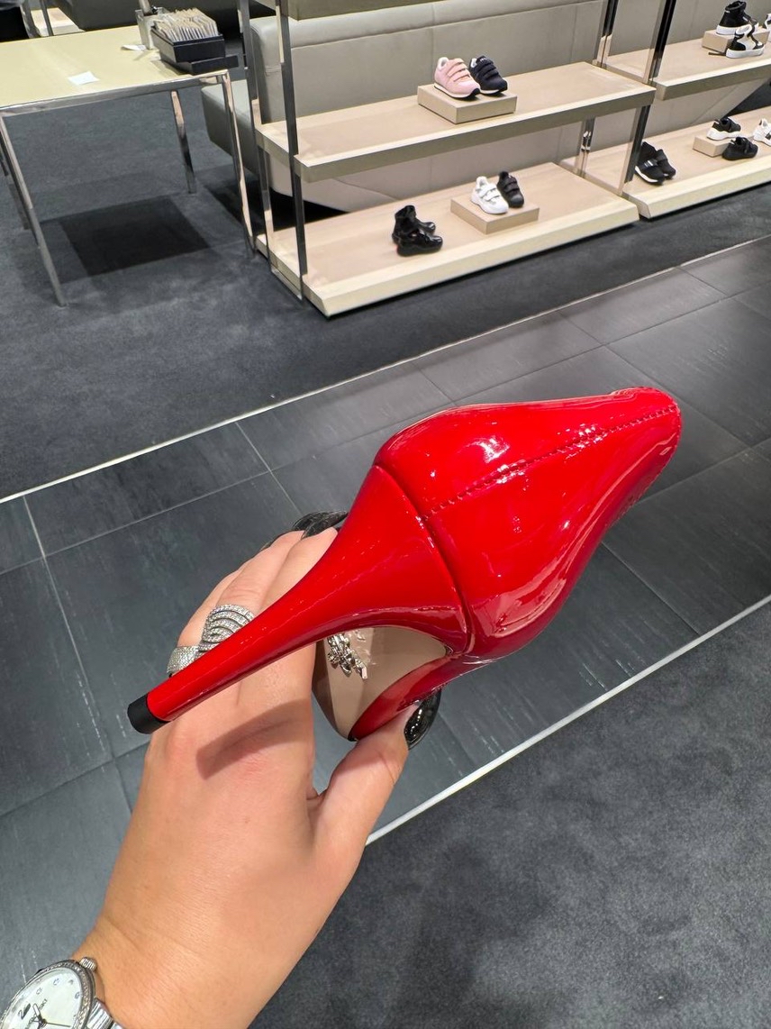 PRADA Pumps side view - Women's luxury Shoes