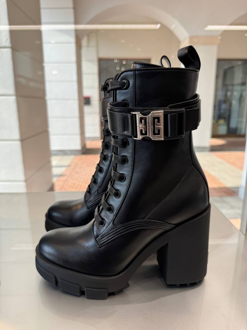 GIVENCHY Boots front view - Women's luxury Shoes