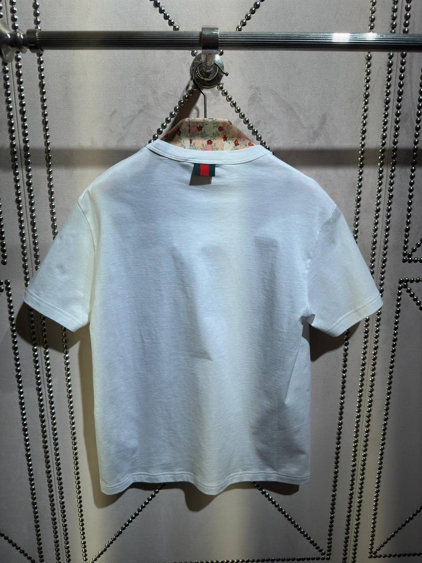 GUCCI T-shirt and Polo side view - Women's luxury Clothes