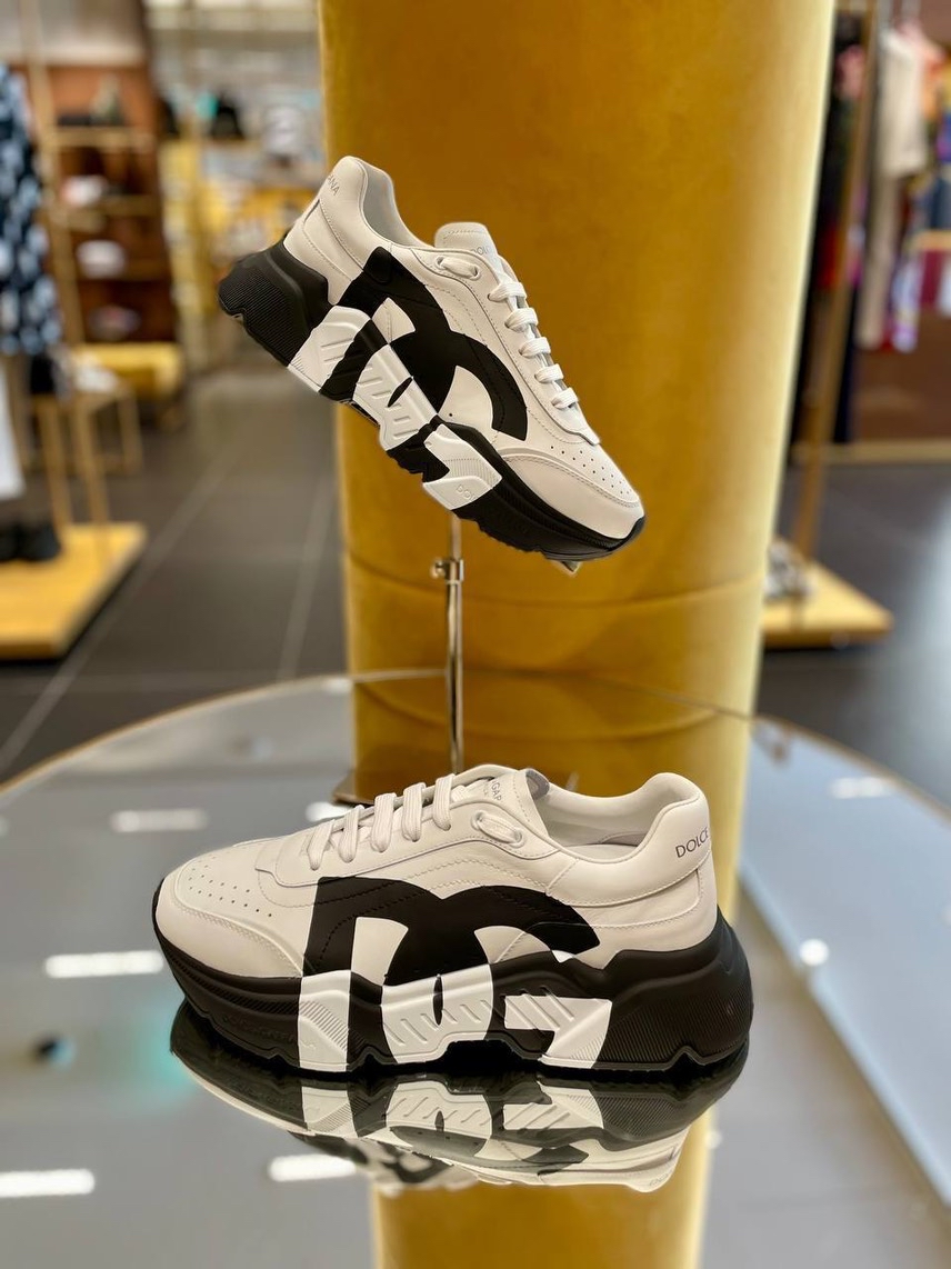DOLCE & GABBANA Sneakers front view - Men's luxury Shoes