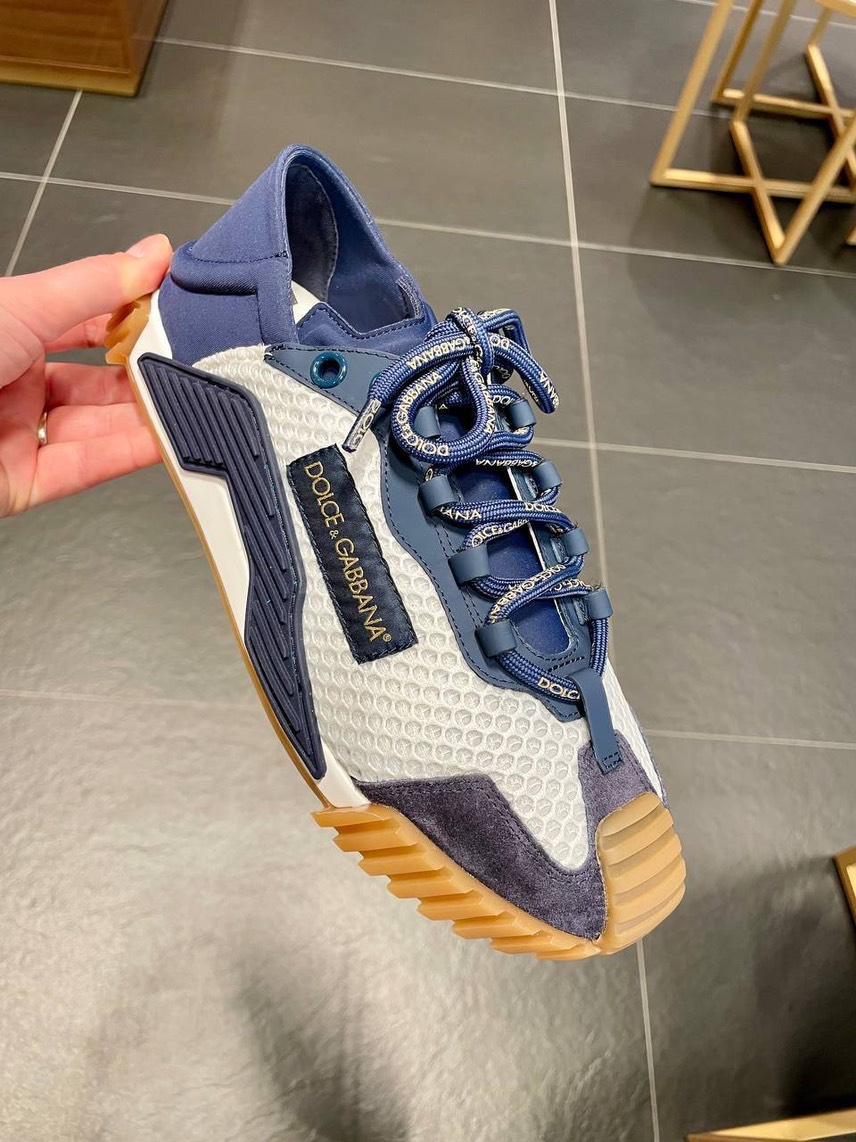 DOLCE & GABBANA Sneakers side view - Men's luxury Shoes