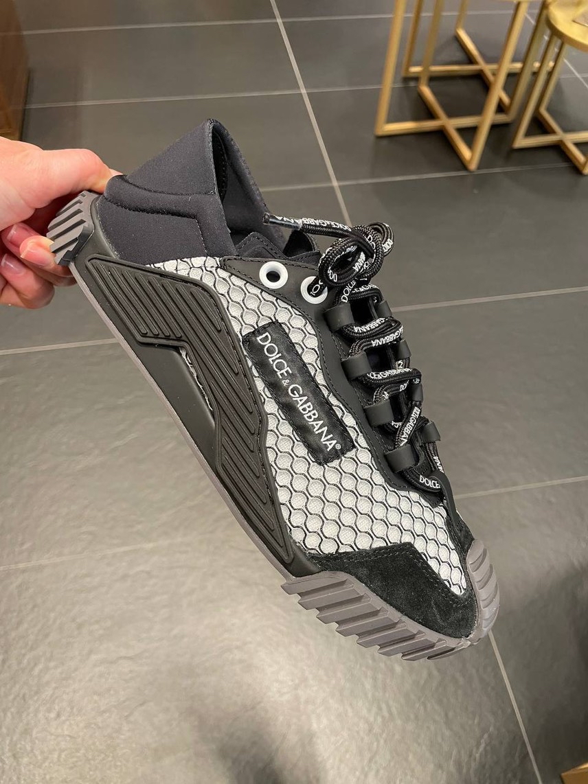 DOLCE & GABBANA Sneakers side view - Men's luxury Shoes