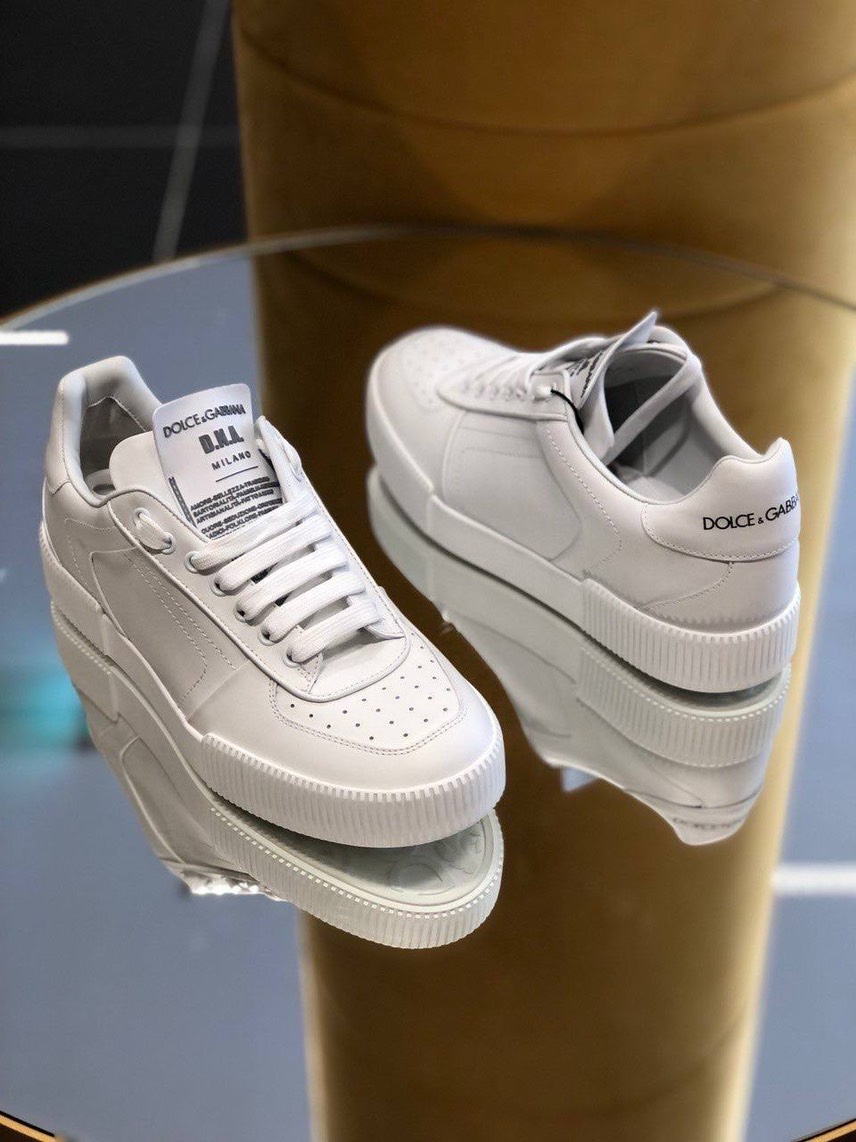 DOLCE & GABBANA Sneakers side view - Men's luxury Shoes