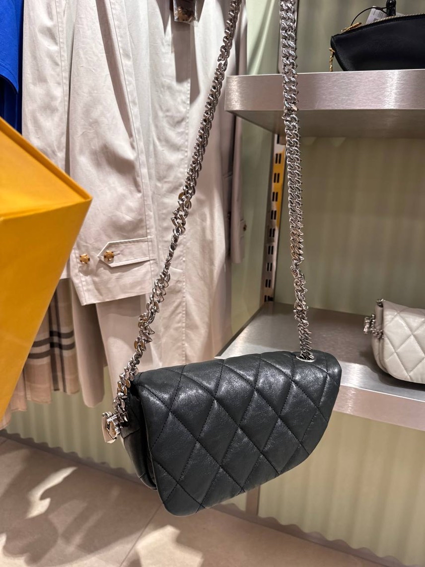 BURBERRY Crossbody bags side view - Women's luxury Bags