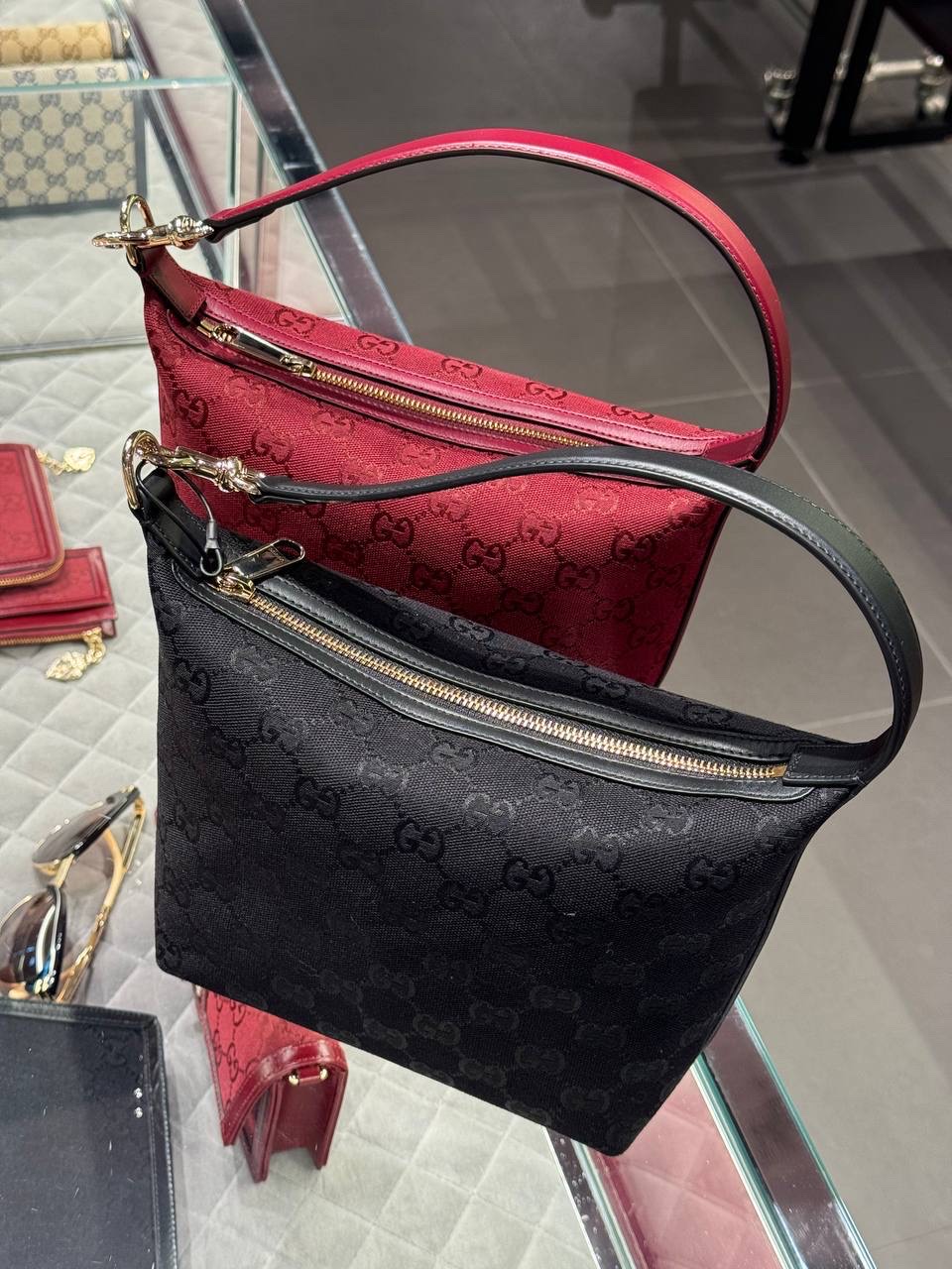 GUCCI Shoulder bags front view - Women's luxury Bags