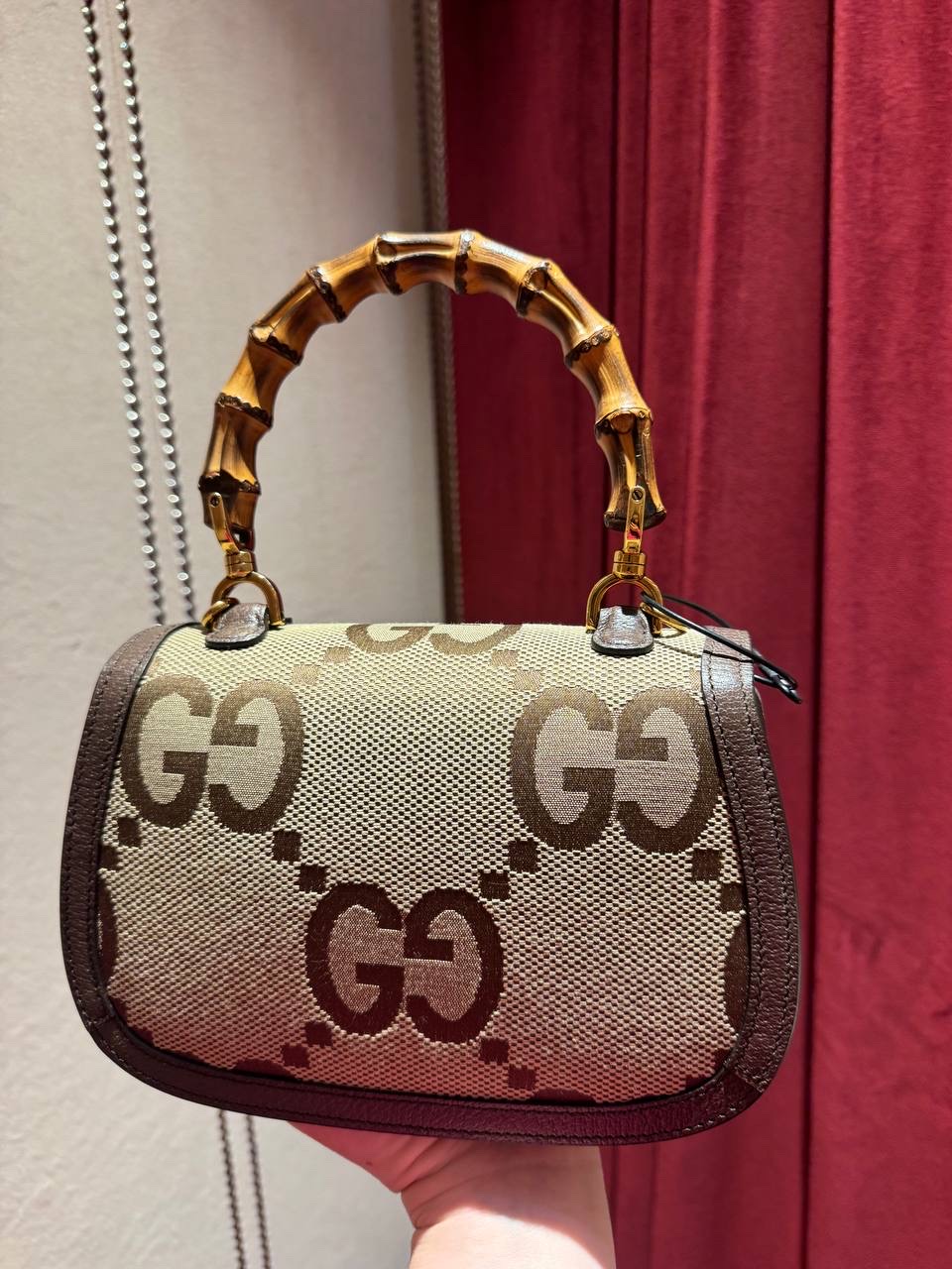 GUCCI Shoulder bags side view - Women's luxury Bags