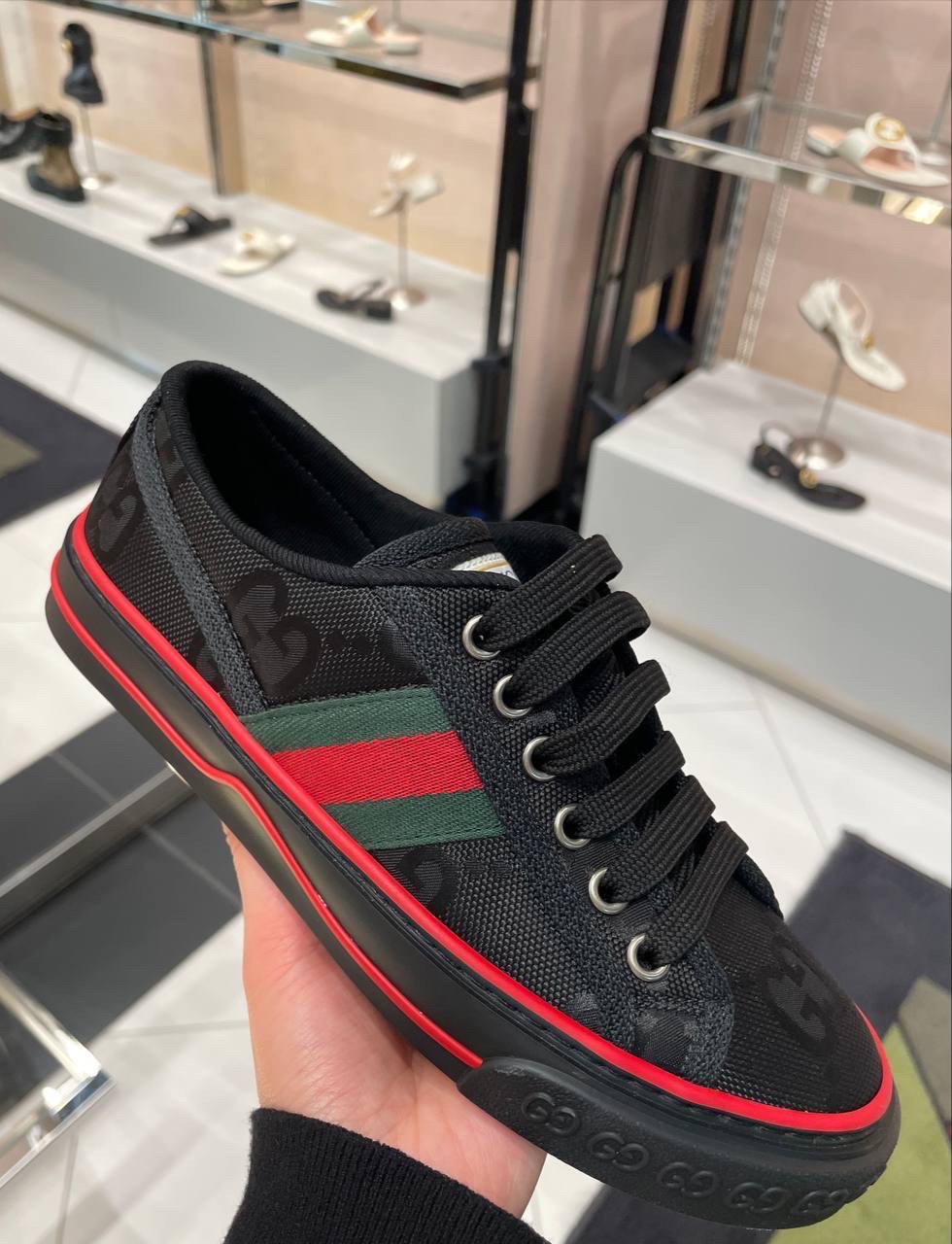GUCCI Sneakers front view - unisex luxury Shoes
