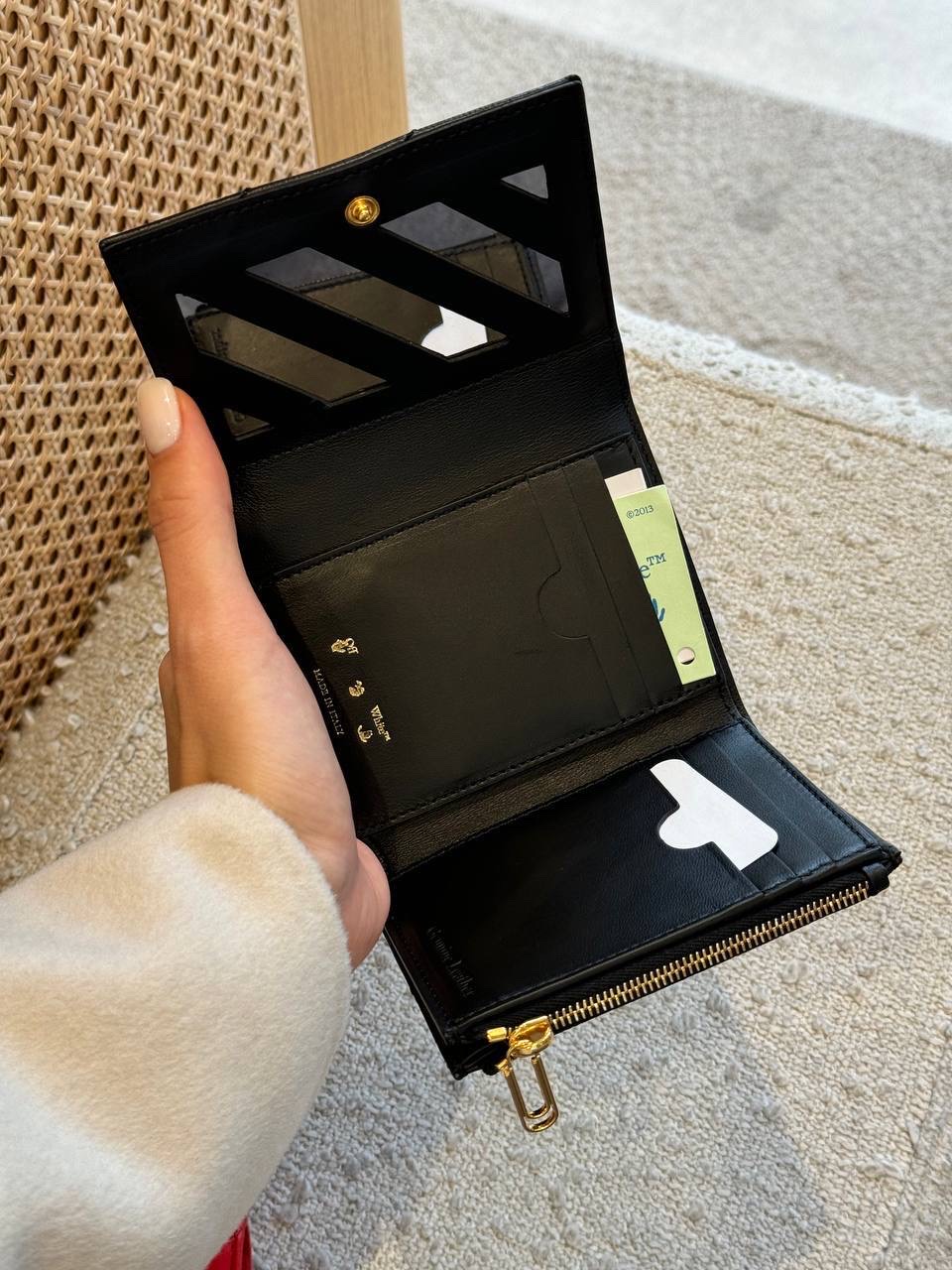 OFF-WHITE Wallets and small leather goods side view - Women's luxury Accessories