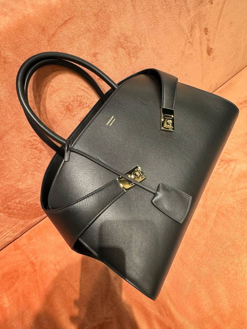 SALVATORE FERRAGAMO Crossbody bags front view - Women's luxury Bags