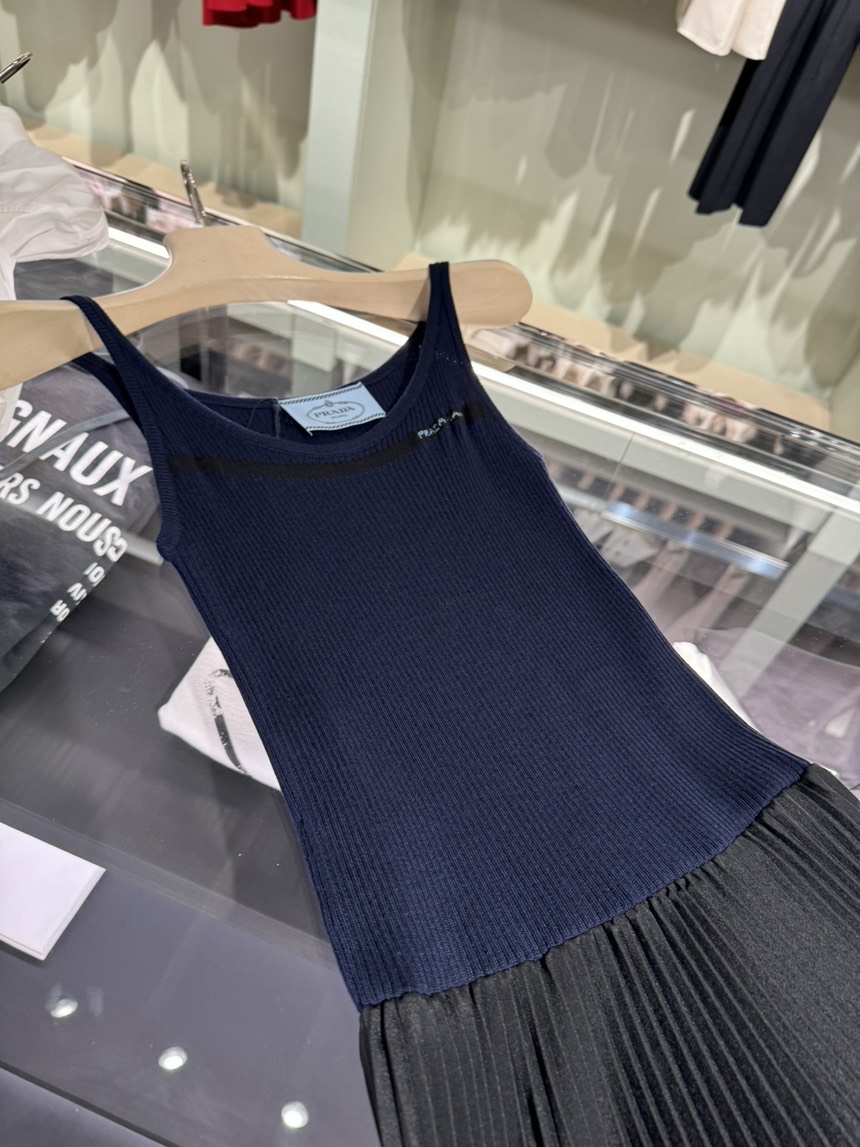 PRADA Dresses side view - Women's luxury Clothes