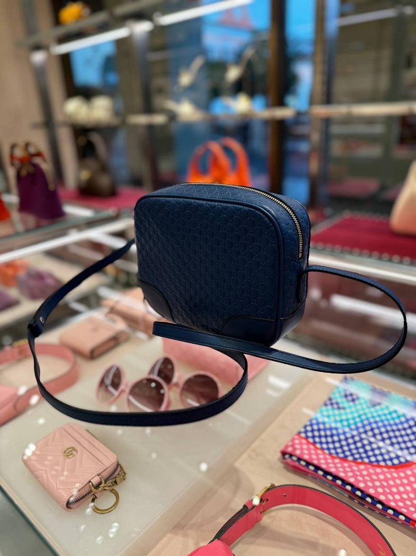 GUCCI Crossbody bags front view - Women's luxury Bags