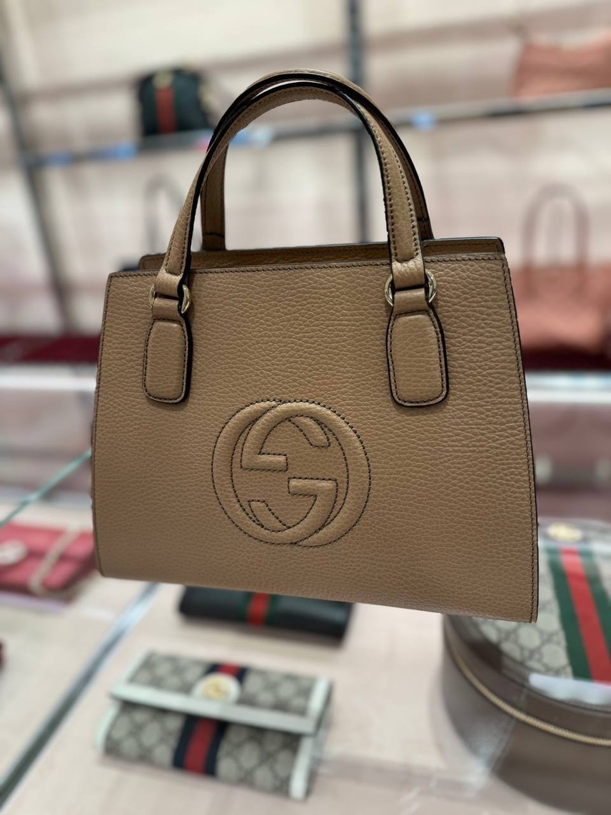 GUCCI Shoulder bags front view - Women's luxury Bags