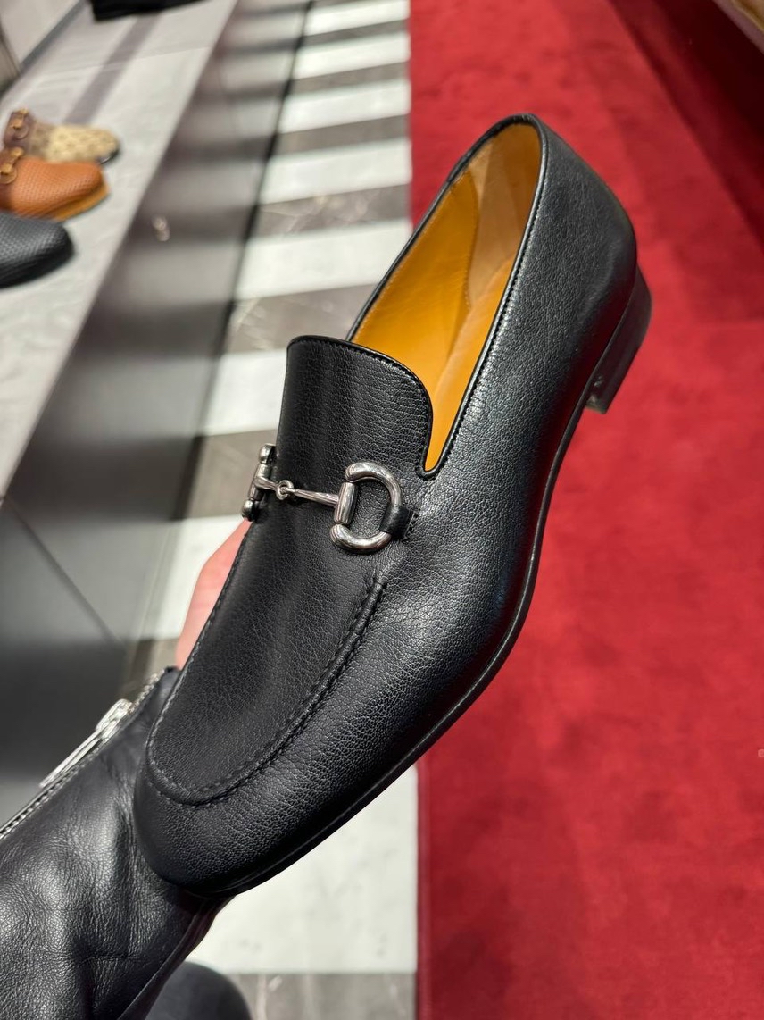 GUCCI Loafers front view - Men's luxury Shoes