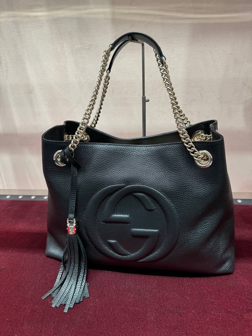 GUCCI Shoulder bags front view - Women's luxury Bags
