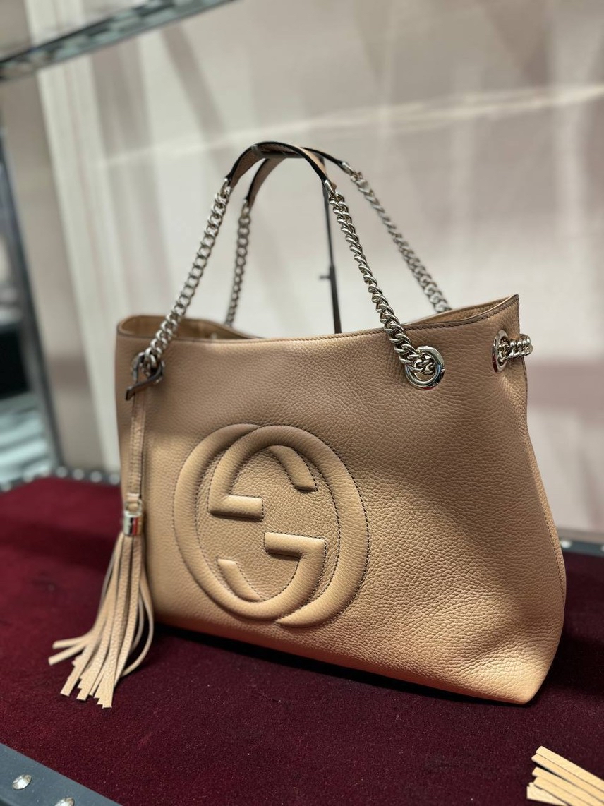GUCCI Shoulder bags front view - Women's luxury Bags