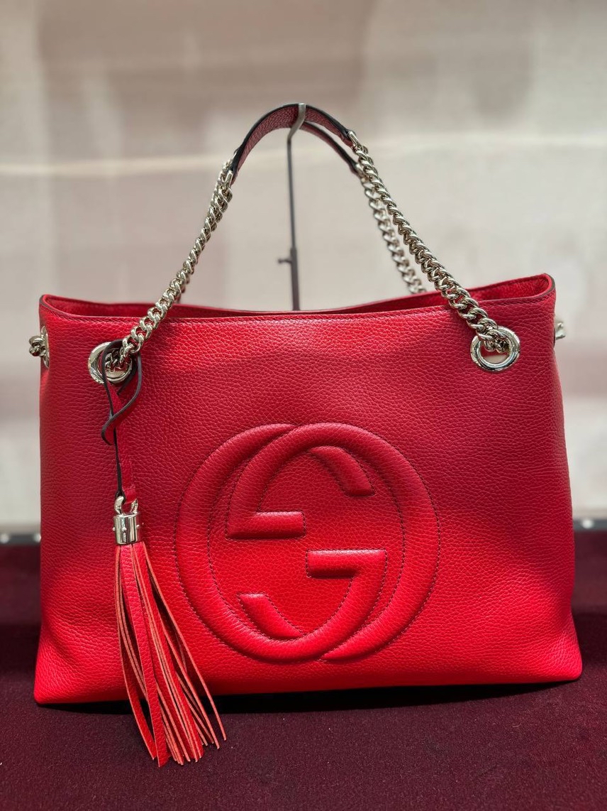 GUCCI Shoulder bags front view - Women's luxury Bags