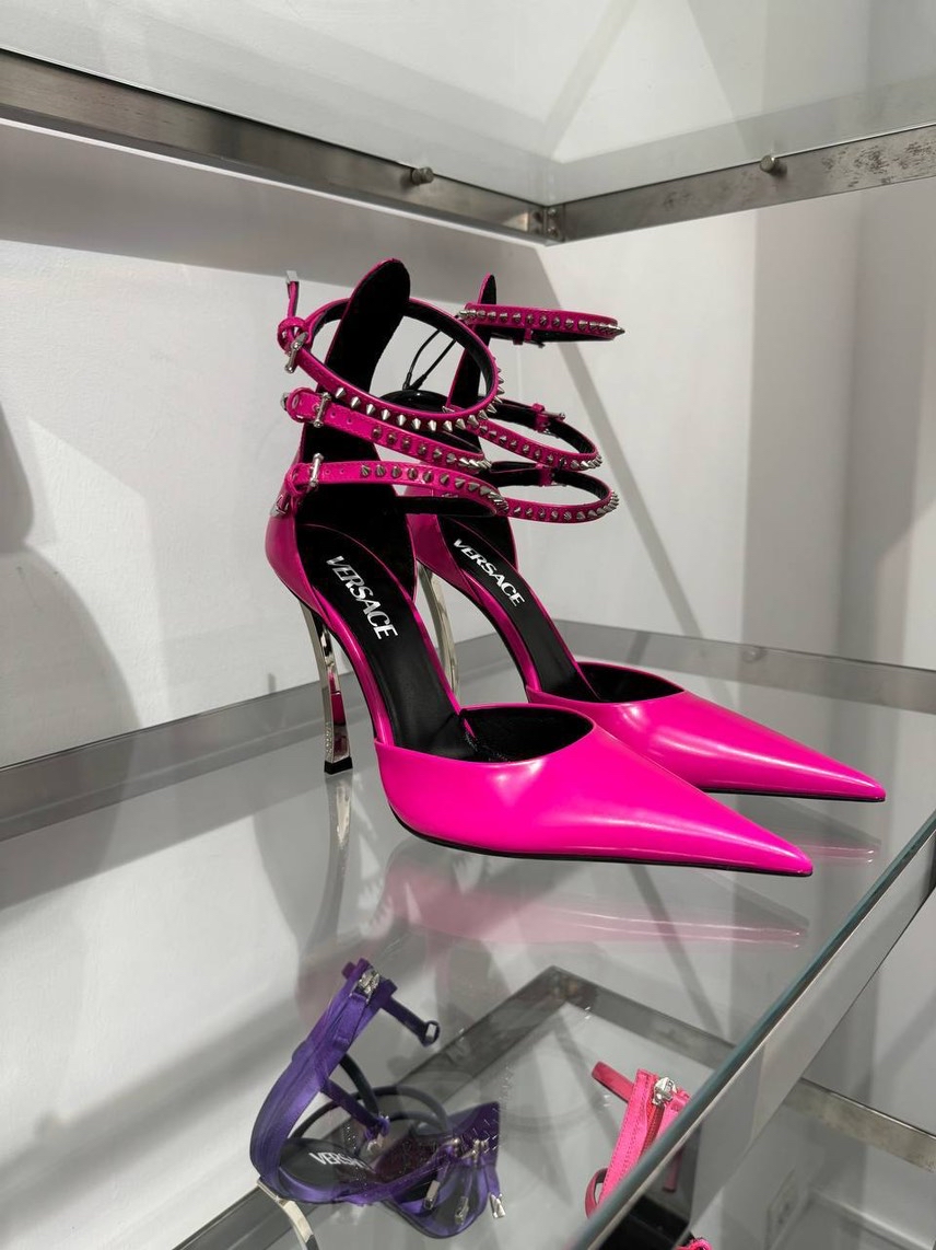 VERSACE Pumps front view - Women's luxury Shoes