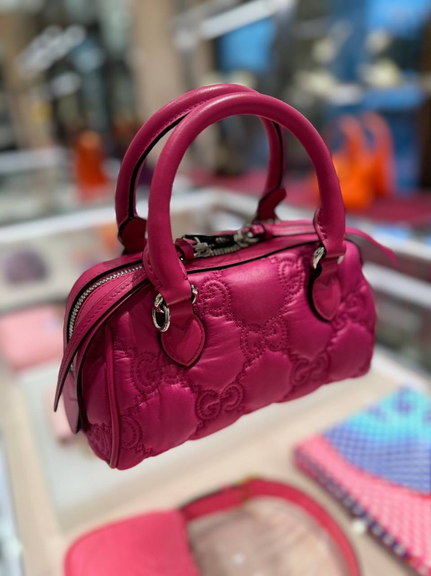 GUCCI Crossbody bags side view - Women's luxury Bags