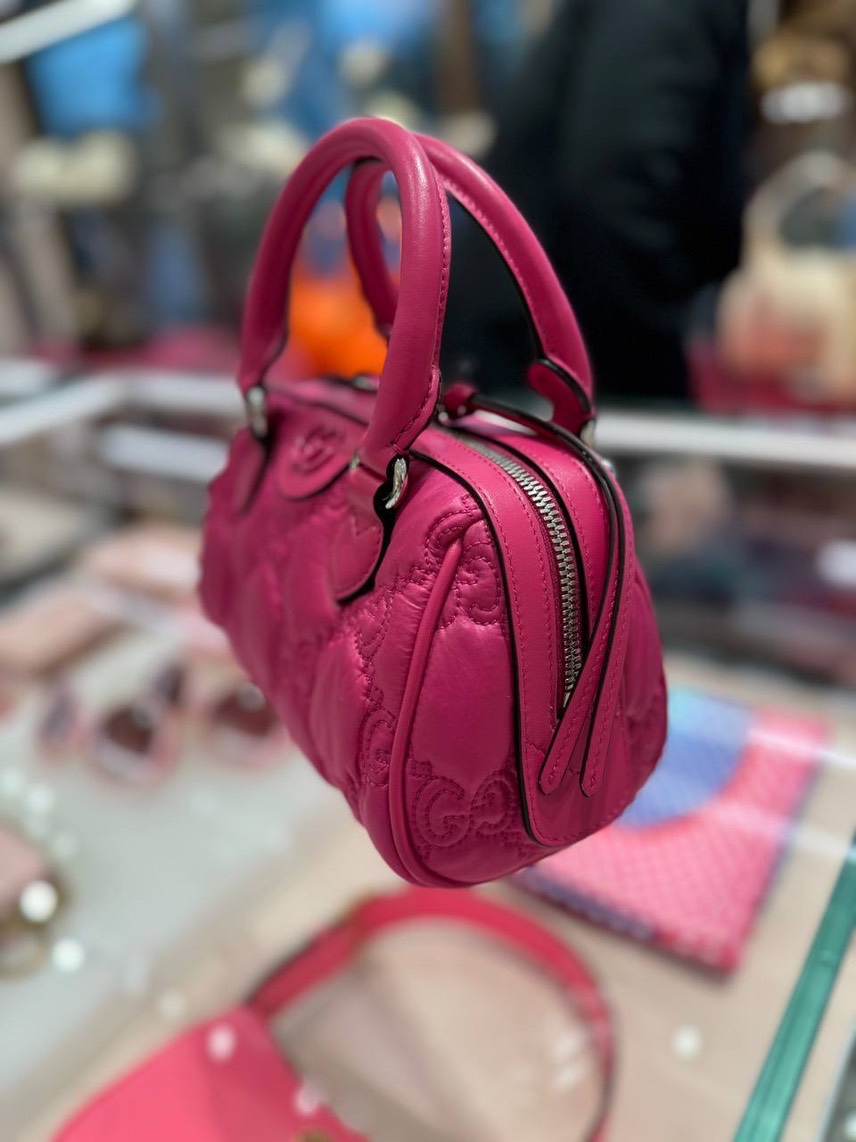 GUCCI Crossbody bags side view - Women's luxury Bags