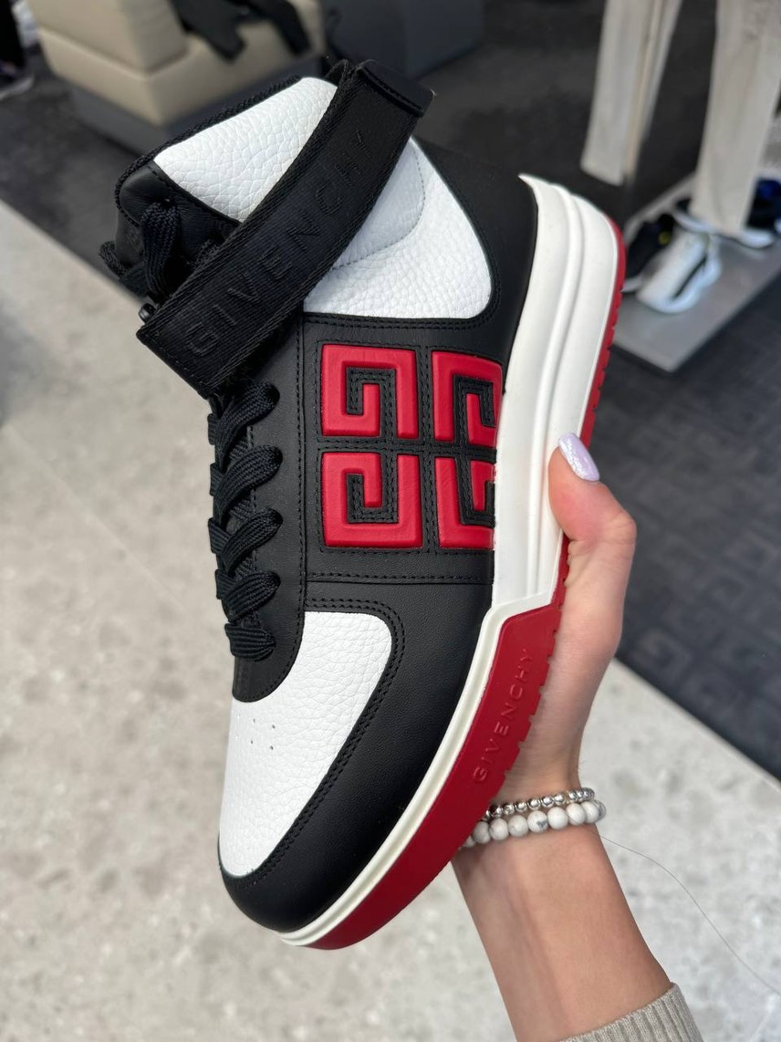 GIVENCHY Sneakers front view - Men's luxury Shoes
