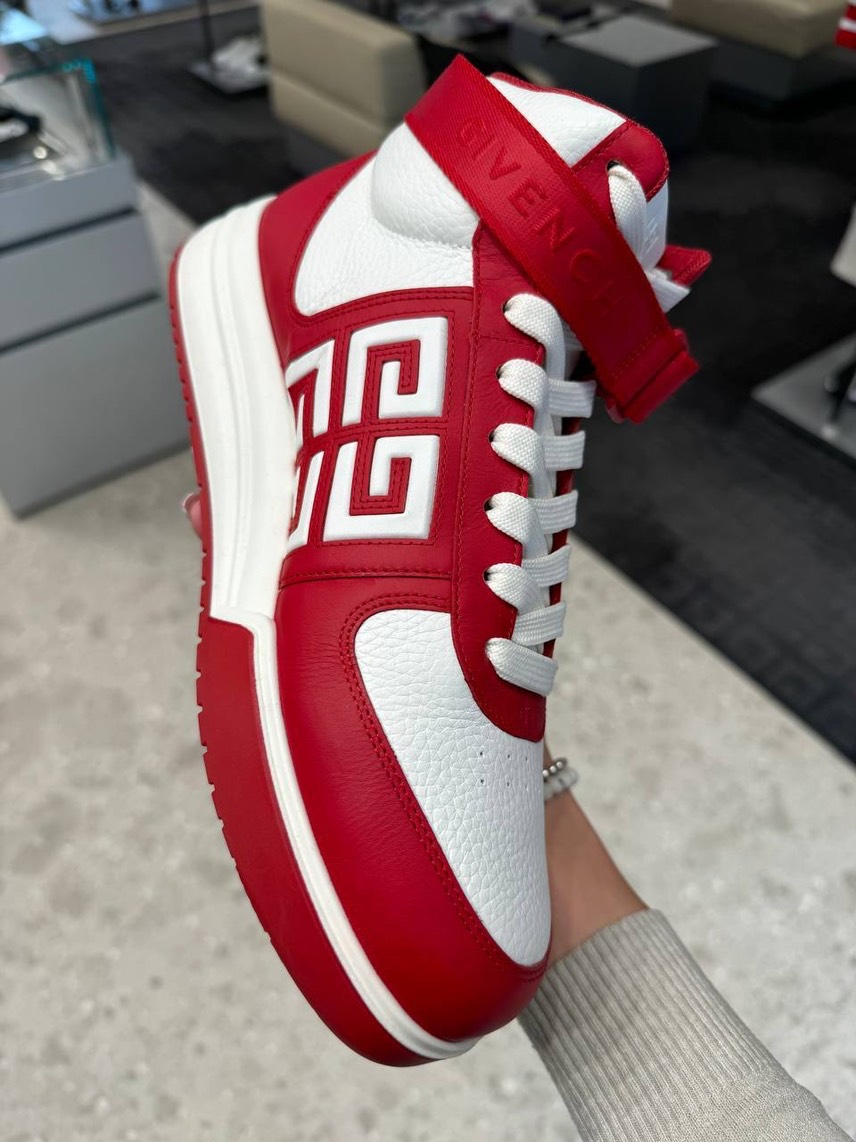 GIVENCHY Sneakers front view - Men's luxury Shoes