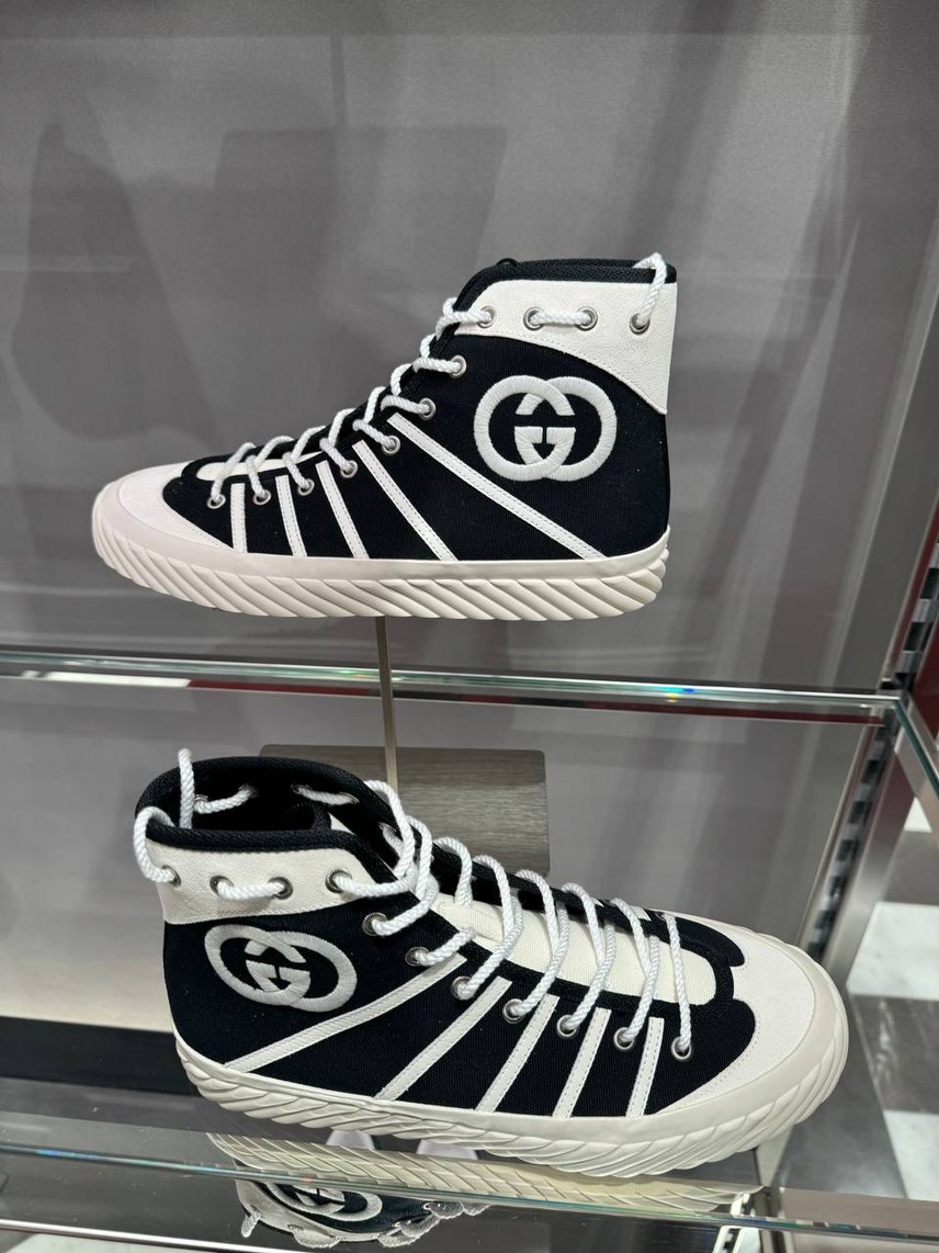 GUCCI Boots front view - Men's luxury Shoes